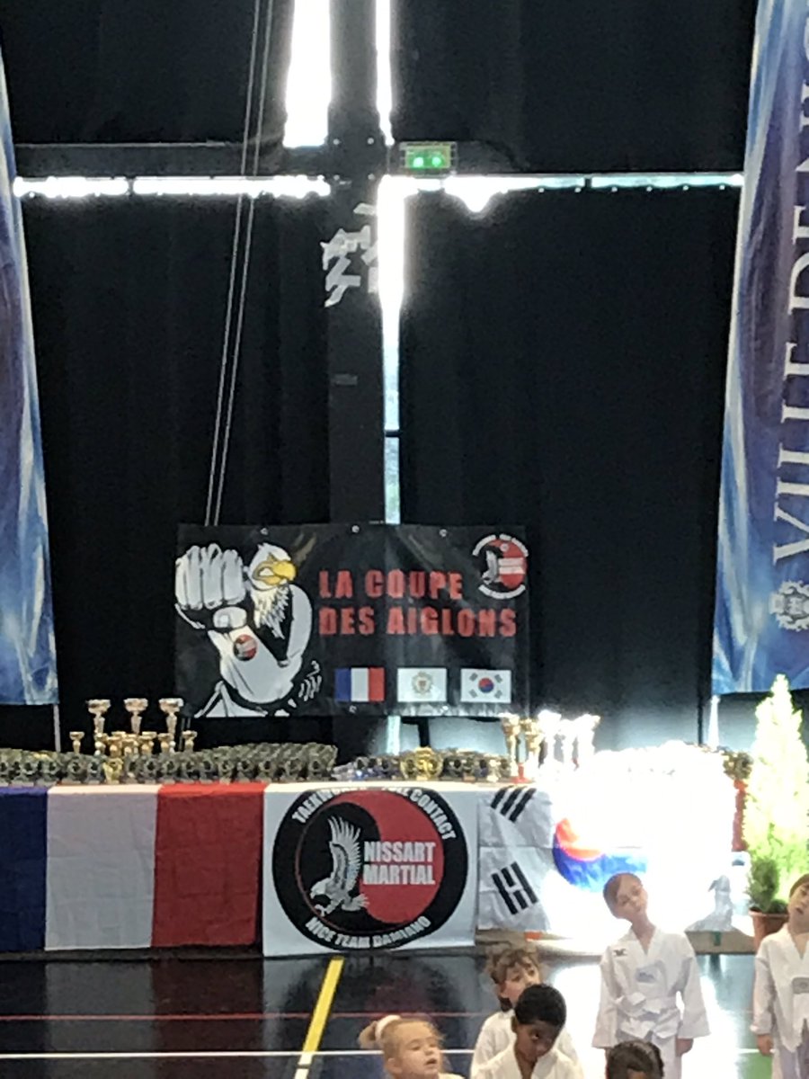 DadouOSM12's tweet photo. Première compétition de Taekwondo pour la princesse!!! Come on!
Prends garde #PascalGentil 😂 https://t.co/5ayic6MnOl