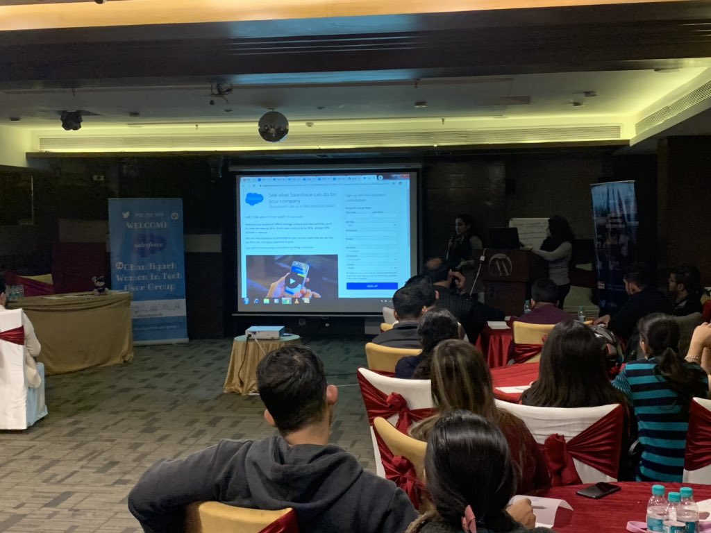 JollyPaarth's tweet photo. Introductory &amp; Business Knowledge of Pardot by @NoorNagpal94 at #ChandigarhCommunity 

#SalesforceOhana #SalesforceSunday https://t.co/K5wPaF69Ll