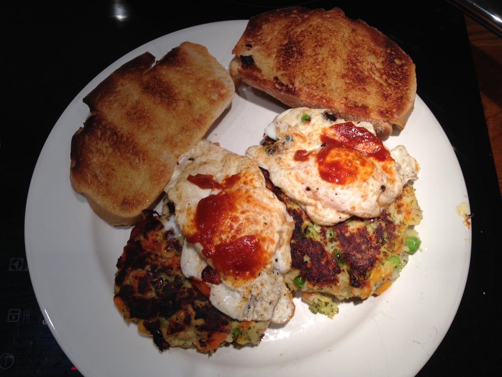Leftovers breakfast - harissa topped eggs on bubble and squeak. Sour dough toast on the side. 

Four cups of coffe and I'm set for the day.
#breakfast
#harissa
#eggs
#coffee
