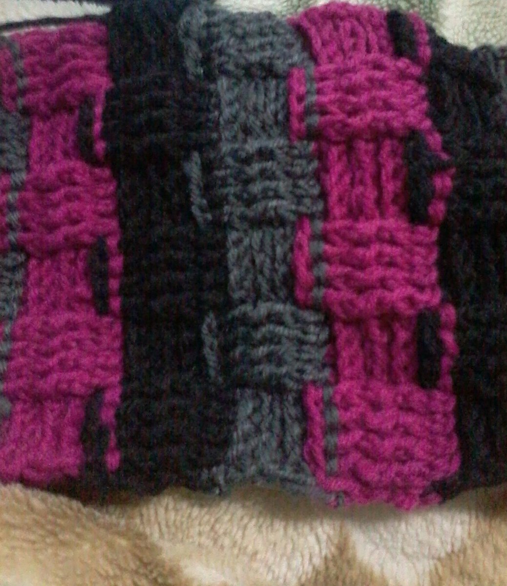 كوفية تمشي رجالي وحريمي بأختلاف الالوان