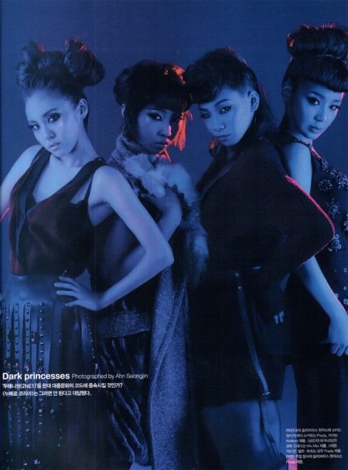 nyo_htar's tweet photo. #2NE1ArtistOfTheDecade 🇲🇲🙏🏻 https://t.co/uRtvZhqi02