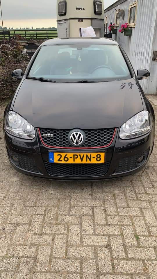 ❗️❗️❗️Gestolen❗️❗️❗️

Mijn golf  Peter Wardenier is  gister 21-12-2019 gestolen auto stond op de parkeerplaats bij de Immanuelschool  te Steenwijkerwold

Golf 5 gti
Zwart
26-pvn-8

❗️❗️❗️Zoveel mogelijk delen❗️❗️❗️
Voor de gouden tip ligt een beloning klaar
06-25534499