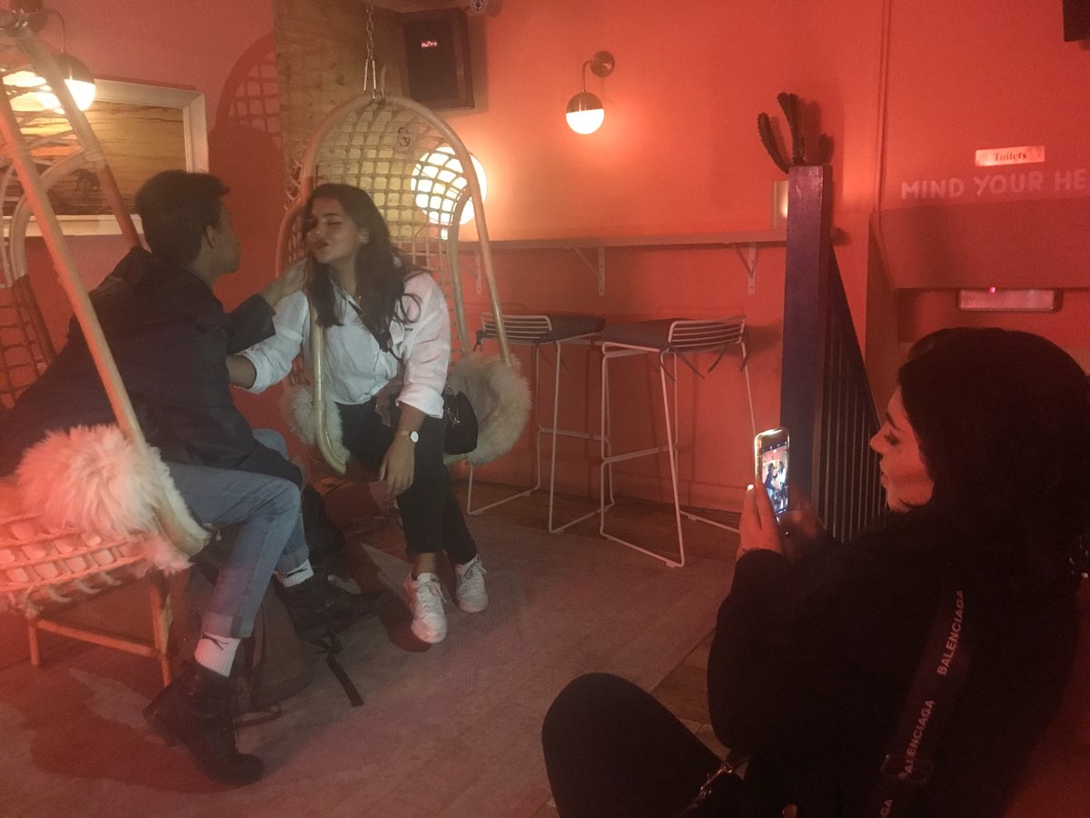 CamdenPubCrawl's tweet photo. Not just your pub crawl host, also your photographer 📸 #camdentown #camdenpubcrawl #london #party #partylondon #shots #pubcrawl #partylikeajunker #travel https://t.co/b2gD7vXZso