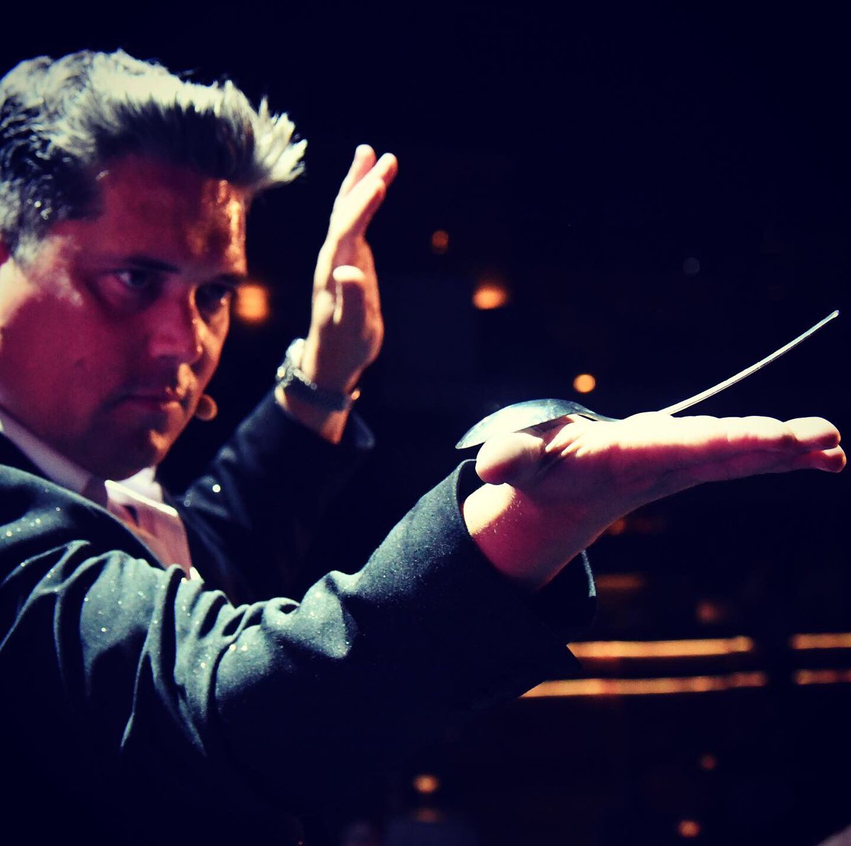 See in 2020 in style at Colchester’s best kept secret <a href="/GreyFriarsHotel/">GreyFriars</a>, I will be adding a touch of Magic to a full packed incredible night this New Years Eve!