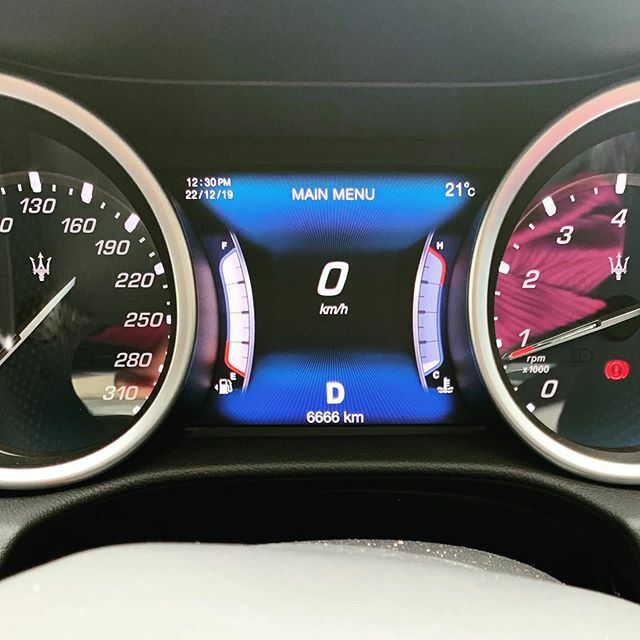 dindin's tweet image. Evil 666....6!
😈😈😈😈
.
.
#car #6666 #666😈 #maserati ift.tt/35NVWd0