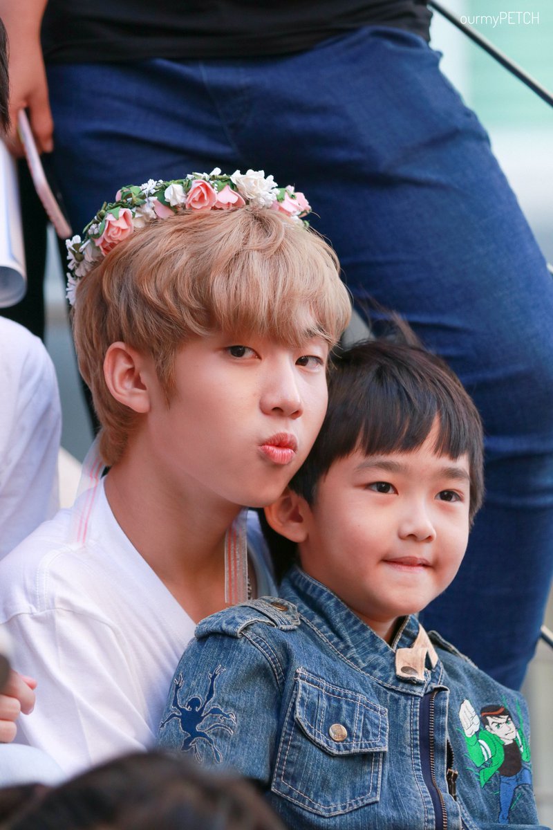 ourmypetch's tweet photo. น่ารักทั้งพี่ทั้งน้องเลย~ 💕

@petch_spn 
#petch_spn
#TGIFtheseries https://t.co/4ZwpBrqZy9