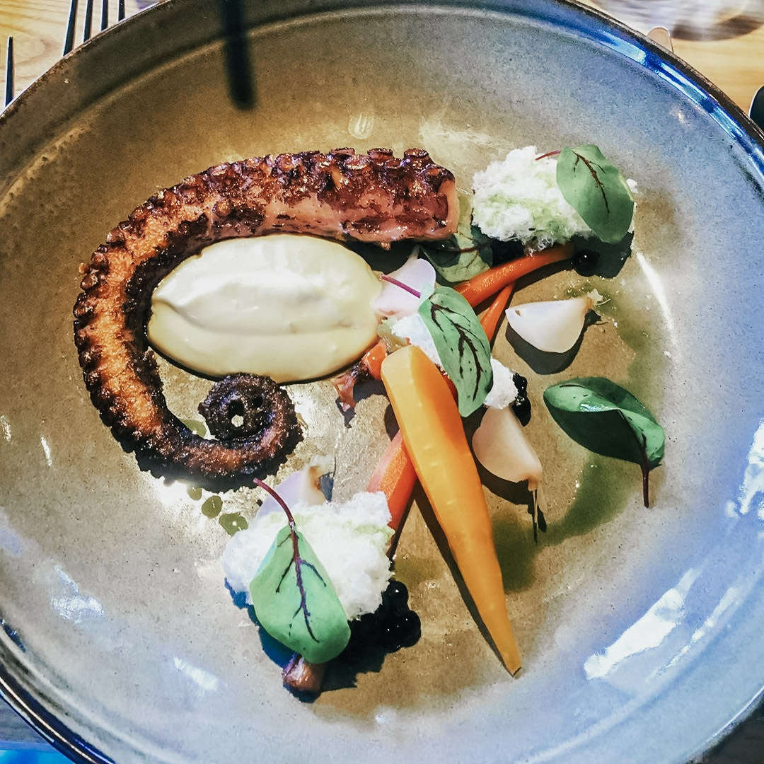 Kick off your culinary journey at Monkey Island Brasserie with a unique serving of Octopus Salad, accompanied by pickled vegetables, chorizo, balsamic and smoked garlic. Yums!
📷: @montana1710hcl

#MonkeyIslandEstate #MonkeyIslandLife #YTLHotels #YTLTravels #SmallLuxuryHotels