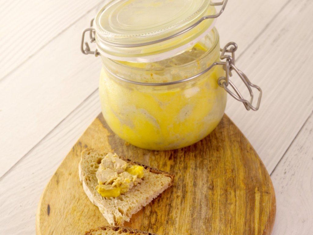 Le foie gras maison facile via <a href="/Marmiton_org/">Marmiton.org</a> 

 buff.ly/2EAReEx

#food #cuisine #cooking #FoieGras #Noel #noel2018