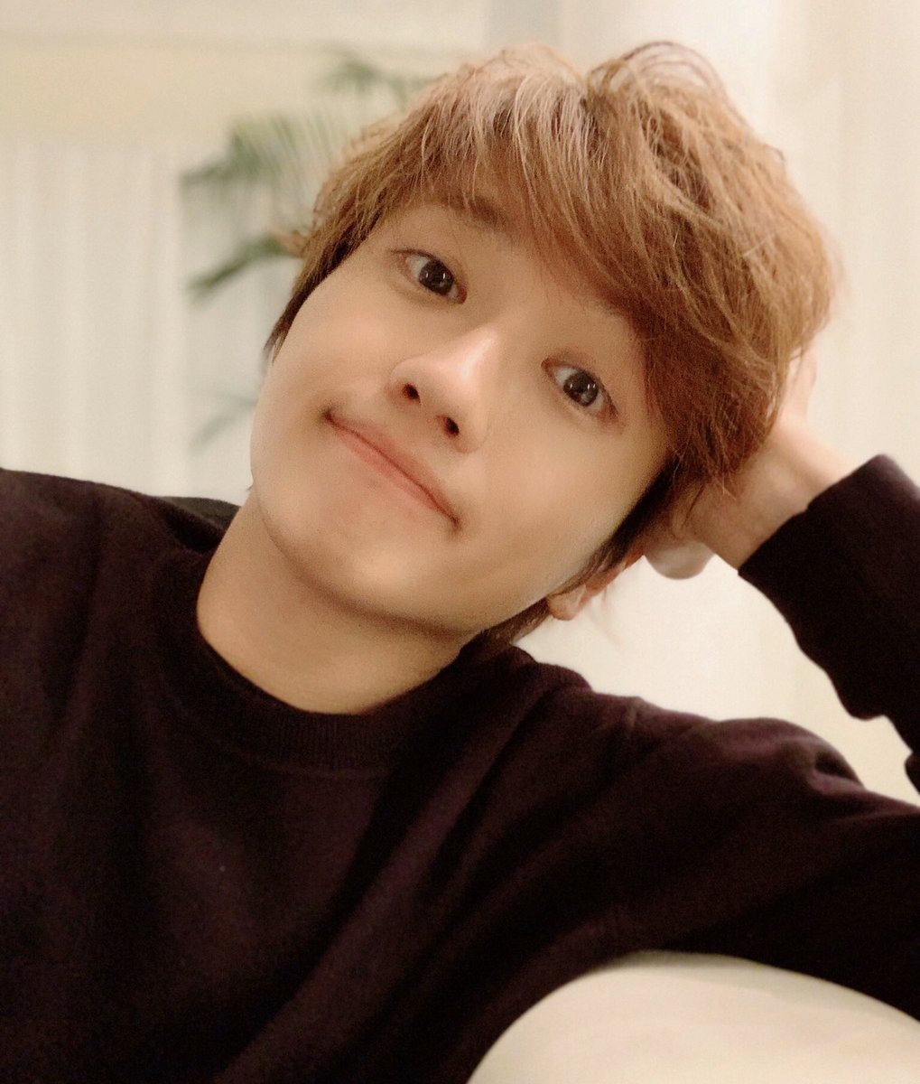 ﾁｬﾝﾏﾅ على تويتر 西島隆弘の自撮りってなんでこんなに素敵なの にっしーって何者 女子より自撮り盛れてるし もう女辞めたい