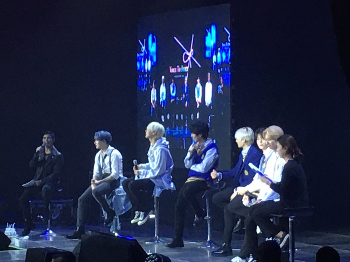parkj143's tweet photo. 12.21.2019
@VICTON1109 @NewWorld_VICTON
Another great memory added 😭🥰
You are worth the wait
'We will always protect you'
Thankyou so much for coming 😭
Best fanservice ever !
PLEASE BE BACK SOON 🙏🏻
We love you so much 🥺💛💙💛💙
#VICTONinMNL #VoiceToAlice #VoiceToAliceMNL https://t.co/QqHTqAqMdd