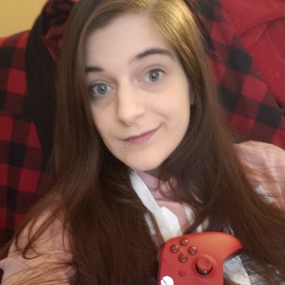 CuteLilButt0n's tweet photo. Come show your favorite streamer chick some Christmas spirit and support this week! #SUPMUFUCKA #letsgo #streamer #luffyou #gamerchick #xbox #grinding #mixer #red #love #Christmas #embers #santa https://t.co/ZeGd5BPSx2