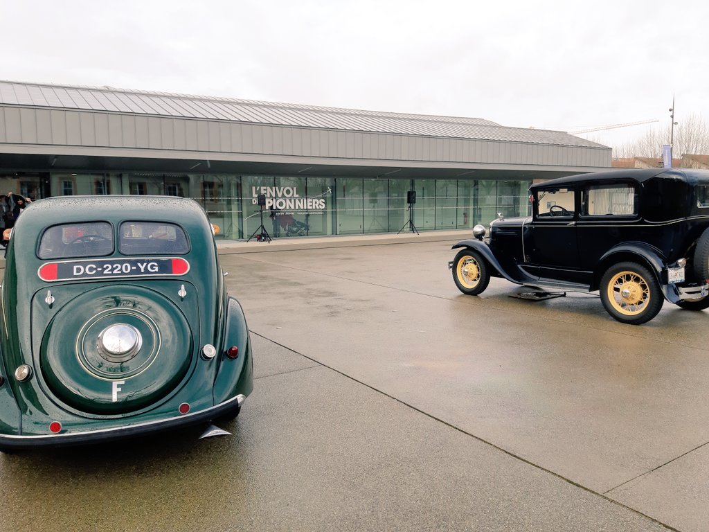 EnvolPionniers's tweet photo. 🎉Unique pour les 1 an du site 🎁Devenez un ambulant et triez le courrier dans un authentique wagon postal. 🚞
Et admirez les voitures anciennes de l'Amicale Frouzinoise.🚗
▶️Entrée gratuite jusqu'à 18h!
#bonanniversaire https://t.co/ce8S5OAdes