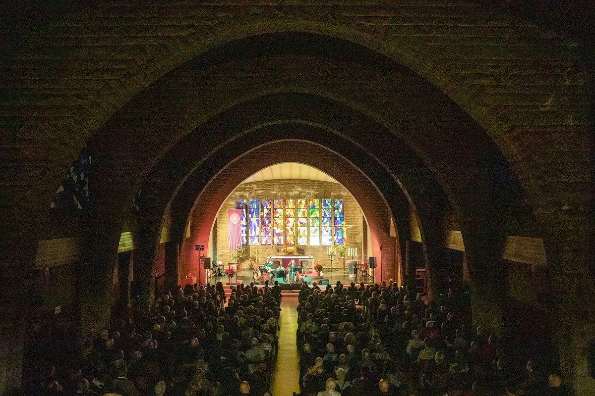 jordi_ballart's tweet photo. Encara amb les emocions a flor de pell pel concert d'ahir de la @mmarbonet a l'Església de la Sta. Creu. La vetllada, on també va actuar @JoanAmeric, forma part dels actes del 25è aniversari de l'@AssociacioACPSC. Un honor per Terrassa formar part de la gira "50 anys d'escenaris" https://t.co/BNIJlFjIH9
