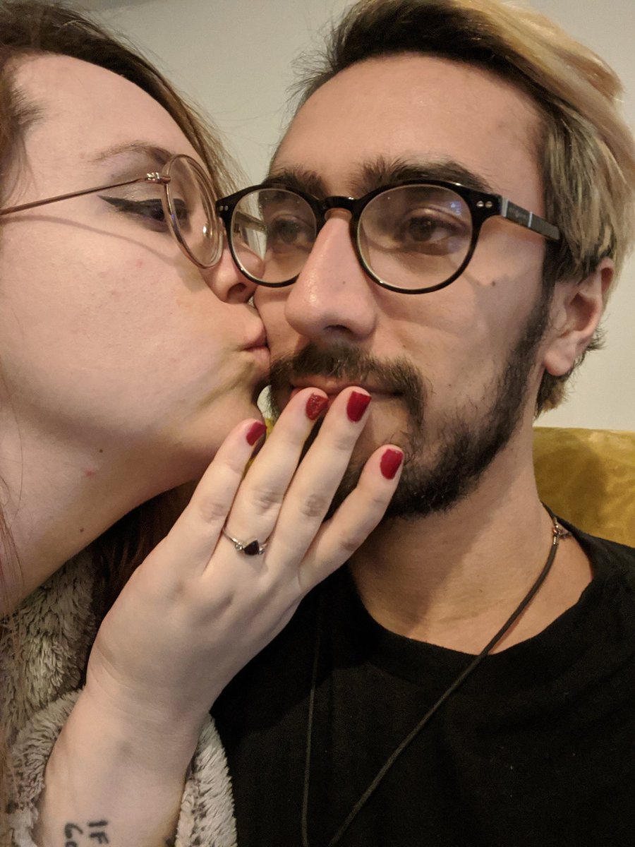 Qigals's tweet photo. We're gonna get married. No one is invited. Except @RikBowley https://t.co/VjphT073uC