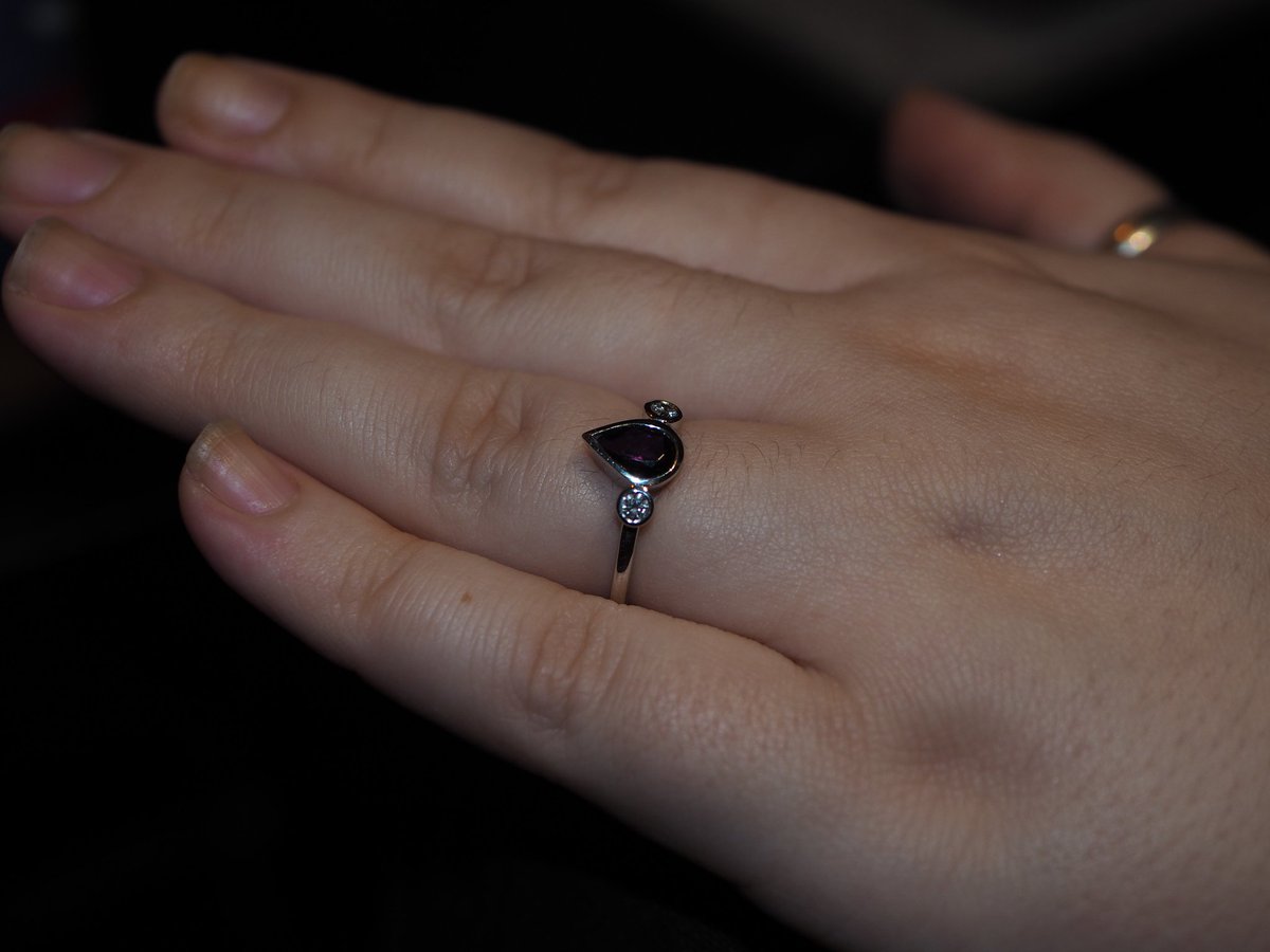 Qigals's tweet photo. We're gonna get married. No one is invited. Except @RikBowley https://t.co/VjphT073uC