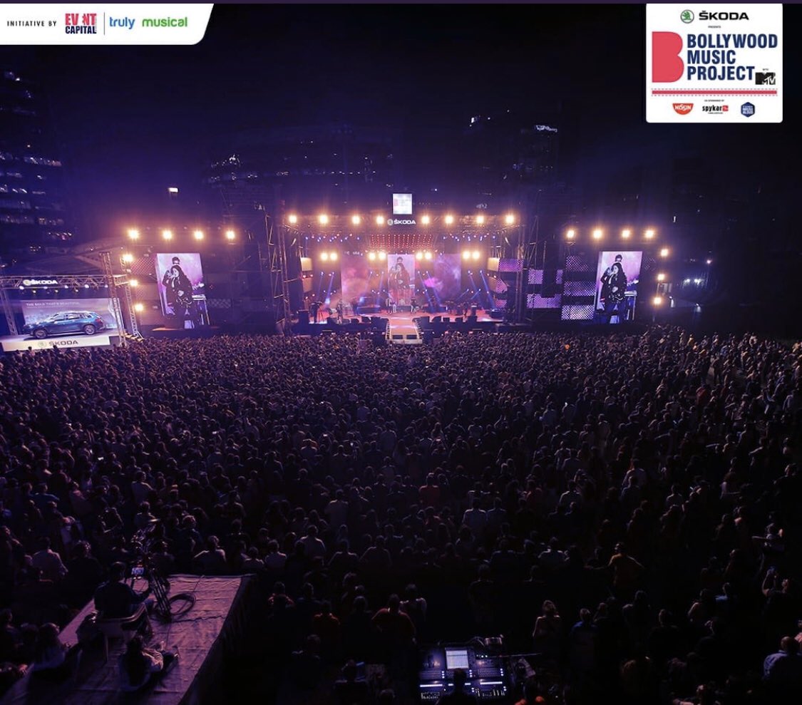 arijitann's tweet photo. This year the vibes and aura of #BMP2019 is on another level. Just look at the crowd how much they are enjoying? His energy flows through music and it touches the strings of heart so deep that you can’t resist to be a part of that moment. #LetThereBeLight https://t.co/mzyypvl80b