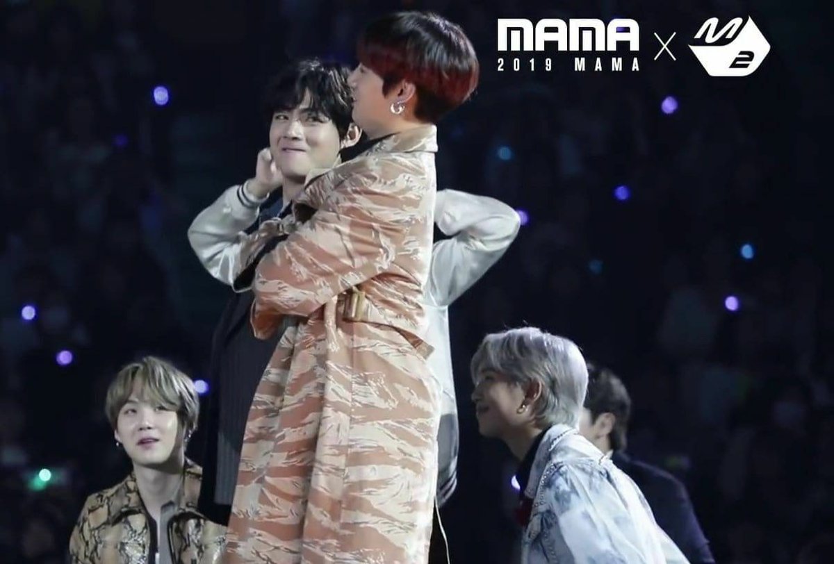 soniaeidia's tweet photo. 💫69/365 days💫
#taekookthread #taekook #Taehyun #JUNGKOOK
No one :
Min Yoongi: https://t.co/oGC81HuDcL