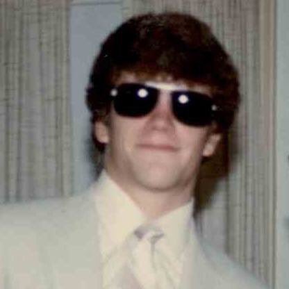 JanineLynette's tweet photo. Yesterday, I honored my friend, #TimCardwell. He was coming home from college on #PanAm103 when he was murdered by #terrorists over #Lockerbie, #Scotland 31 years ago. I didn’t see one reference to it yesterday on #MSM. #Neverforget #1stWarning #MAGA #KAG2020 @realDonaldTrump https://t.co/ORsdue0VBJ