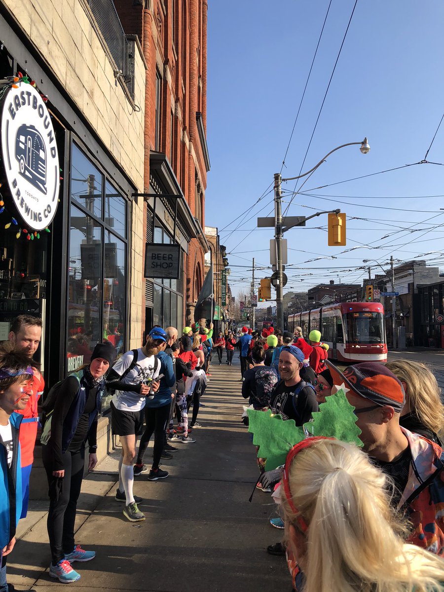 TobiasCode's tweet image. What a way to end the year! Last @RunTOBeer for a well deserved beer and brunch at @EastboundBeer 🥞🍺🏃🏻‍♂️