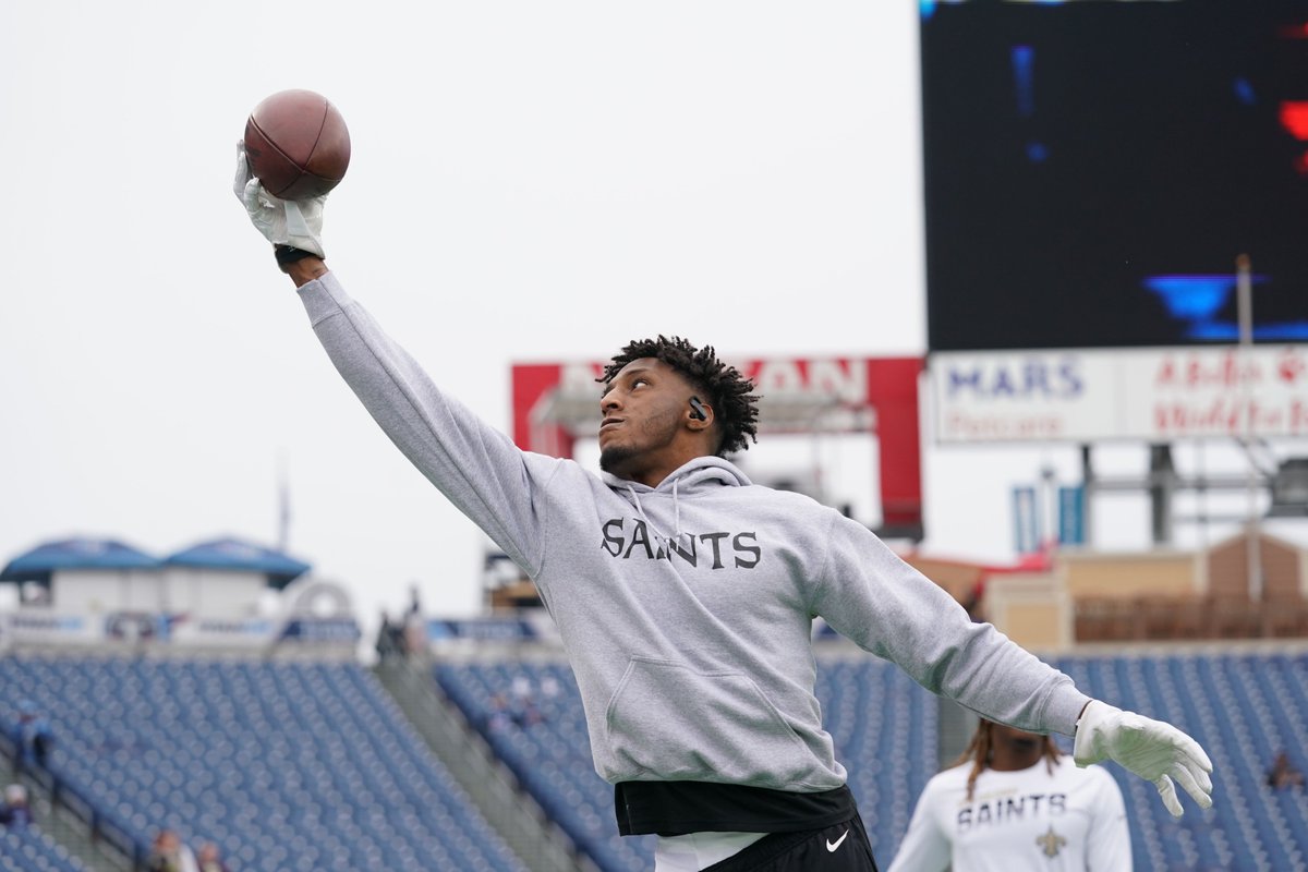 Saints's tweet photo. Getting ready 🙌 #Saints https://t.co/TaoINI2Dfq