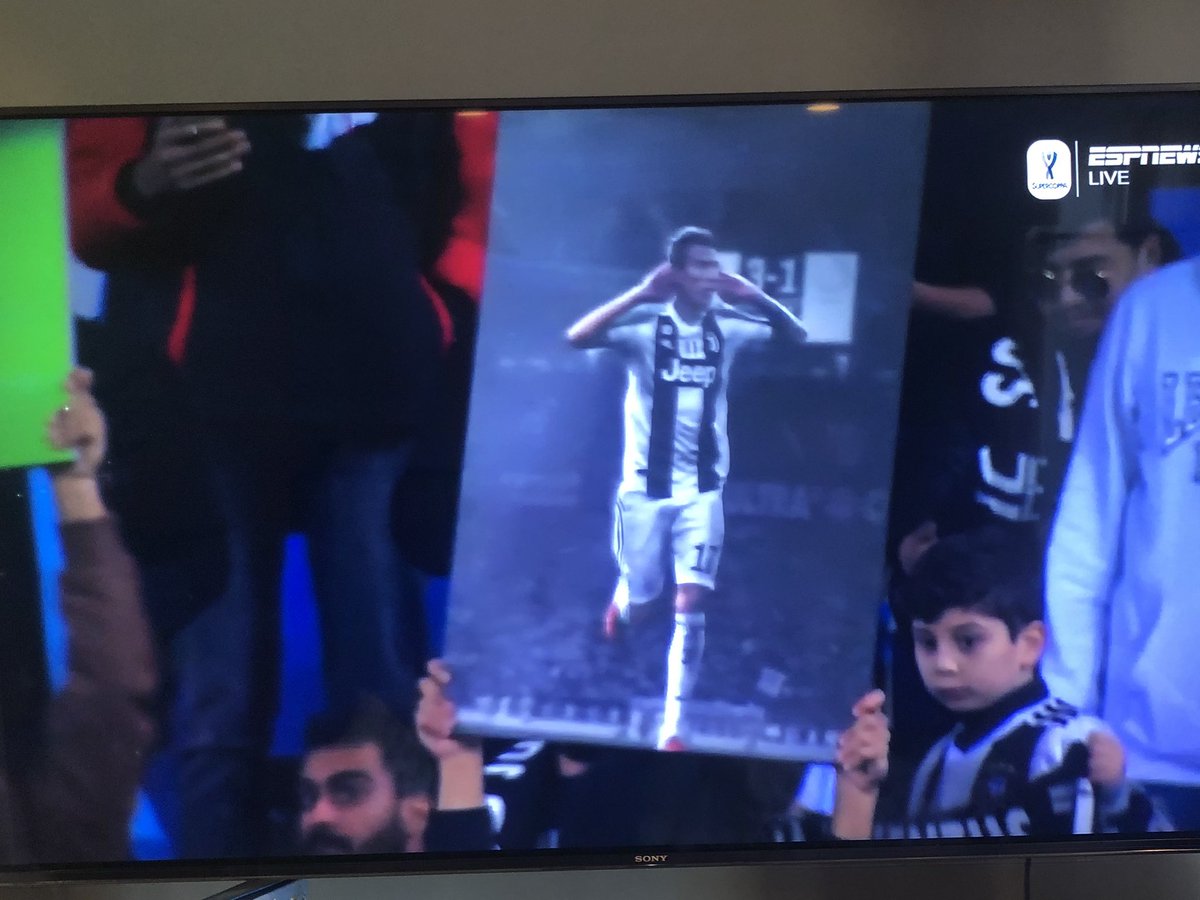 Juvepodcast's tweet photo. This is so wild @mpj_emil edit used as a banner. Juve really is like a big family 💪🏼 https://t.co/woxTsitPYC