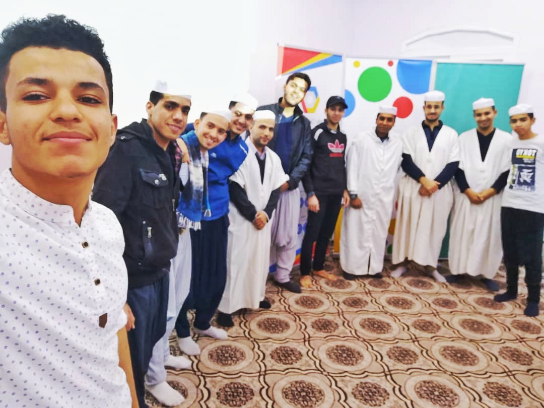 GDGGhardaia's tweet photo. Cloud Study Jam - Session 2 π₯
Introduction & Hand-on Cloud by @ilyeSudo πͺ
New locals discovery π₯³ Big Thank you to #Bounoura for the warm welcome β€οΈ
#CloudStudyJam19 #GDGGhardaia #GCP @gdgmena https://t.co/oVXkqoz8rQ