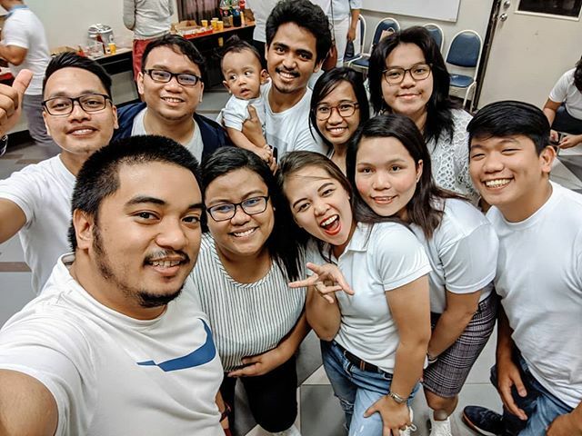 geladesignph's tweet photo. Team Lozare ♥️ We may be incomplete but we had a lot of fun at our DG Christmas party!! 🎉 We love you so much, our DG!
#DGChristmasParty #DiscipleshipGroup #DiscipleshipMatters #YAMY #Christmas2019 https://t.co/9DkHEoxPQj