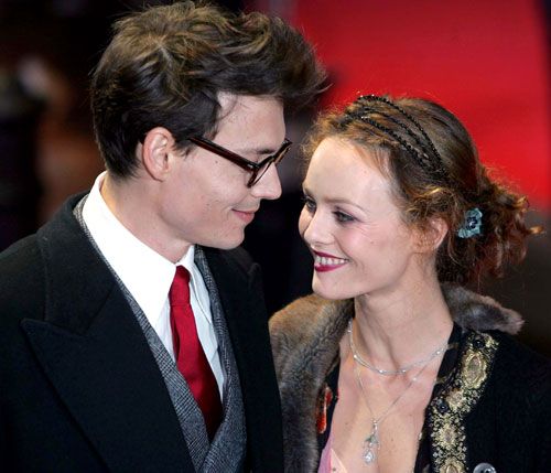 Happy Birthday to Vanessa Paradis!      