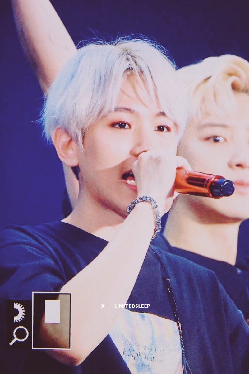 limitedsleep56's tweet photo. 191220 EXO PLANET #5 EXplOration in 宮城 #백현 #엑소 #BAEKHYUN #EXO https://t.co/Xz2uW5MoSR