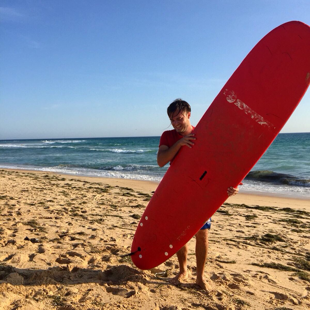 andreasposito_'s tweet photo. Everybody's gone surfin'
Surfin' U.S.A. 🇺🇸🚫
Surfin’ Portugal 🇵🇹✔️🏄‍♂️ 🌊 🏝 

#Faro #ilha #Algarve #Portugal #surf #domenica #thebeachboy #sunset https://t.co/qzS3qMDiBA