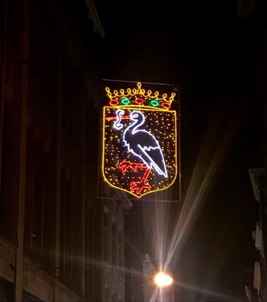 Den Haag wat ben je mooi in december, met misschien wel de allerleukste #kerstmarkt van Europa 👌🏼🎄🎅🏼

#royalchristmasfair #Thehague #thisisthehague #ketstmarkt #christmasfair #DenHaag #netherlands