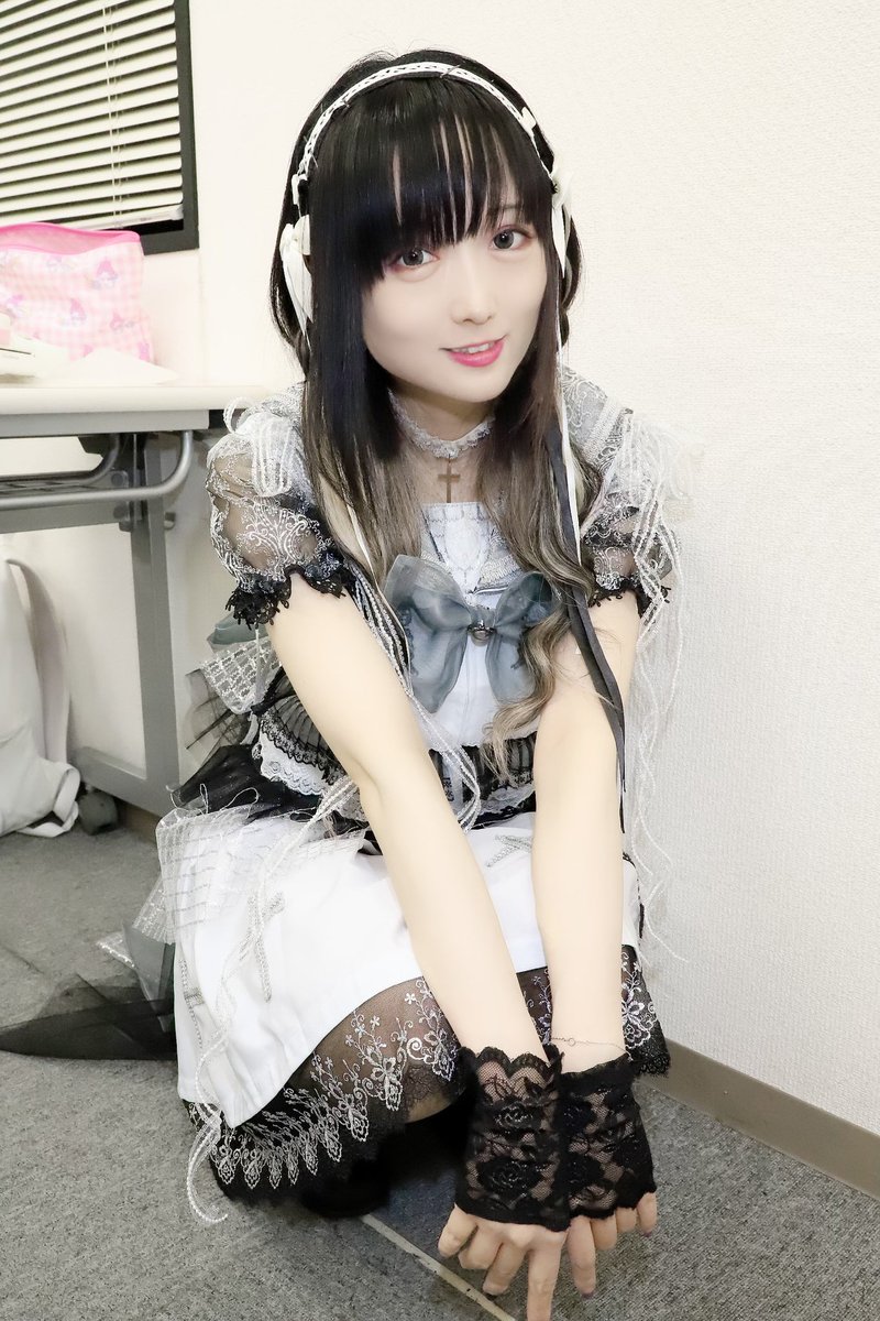 tahion_white's tweet photo. #みーうーにゃ〝ー ฅ^ΦωΦ^ฅ
#アキバピカソ 出演!3部!
#みうにゃセトリ
1. #antithesis
2. #cryhero
3. #selectmystory
今日も一日みうにゃライブたのしいー!
2019/12/22(日)
#AKIBAPICASSO vol.6
#秋葉原colors
#望月みうな https://t.co/HVjb2ls7tb