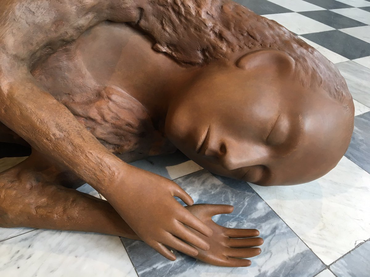 GeraldineColleu's tweet photo. [#expo] #ExpoKikiSmith à la @MonnaieDeParis « du viscéral au végétal, du microscopique au cosmologique » 1/2 https://t.co/T5d3KBTzB0
