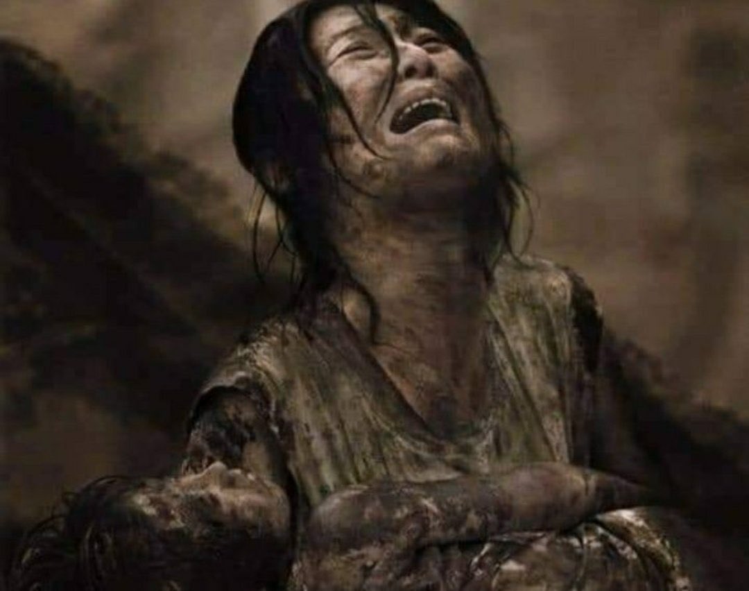 Oğul!
Bu acıların müsebbibi biziz;
Zulümlere son vermek için muktedir olmamız gerektiğine inandık. 
Olduk ama, niçin muktedir olmak istediğimizi unuttuk.
.
Sen acılara yönel. Çiçek açmak için baharı bekleme ve korkma!kışın açsan bile, kardelen çiçeği derler!
 #China_kills_Muslims