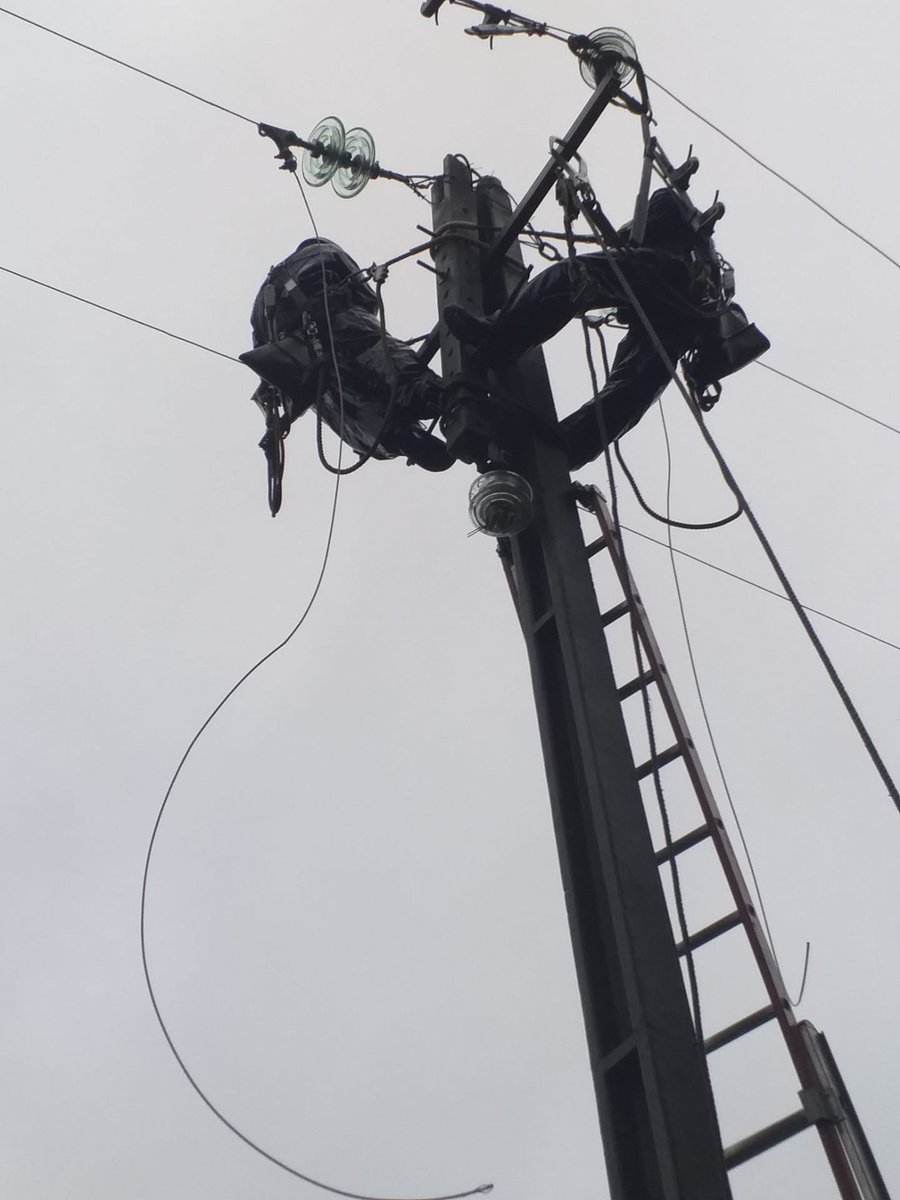 Nestes dias as equipas da EDP Distribuição trabalham de forma incansável sob condições muito difíceis