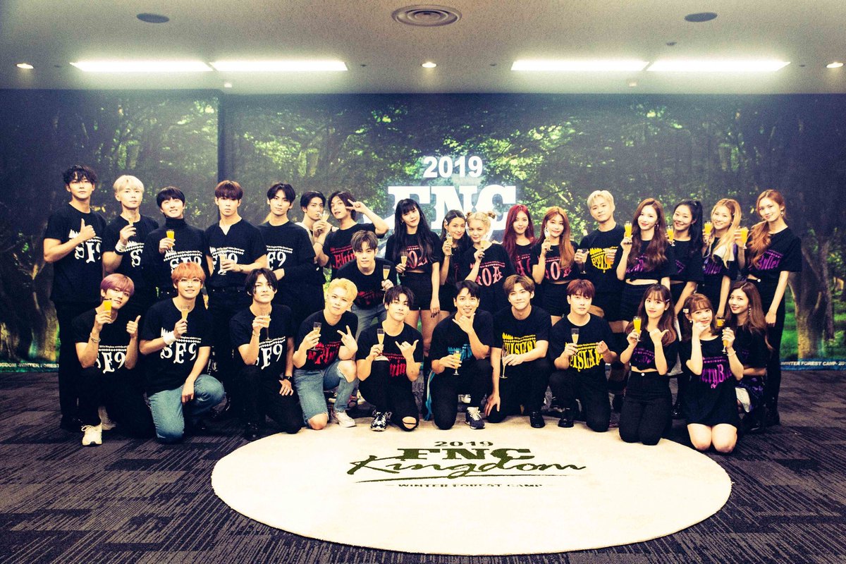 Nflying0622's tweet photo. 20191222 FNCKingdom 2019 Day2 in Japan

#Nflying #엔플라잉 #이승협 #LeeSeunghyub
#유회승 #회승 #Hweseung #KimJaeHyun #김재현 
#차훈 #훈   #ChaHun
Cr.เจ้าของภาพ https://t.co/PEhOspOLqe
