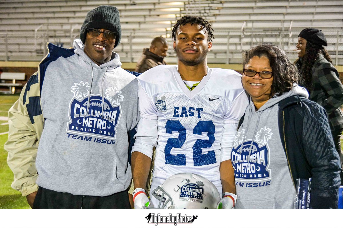 Shout out to the stellar coaching staffs and the athletes who made the second year of this event memorable. Album posted to mygamedayphotos.com/2019/12/2019-c… <a href="/metro_bowl/">Columbia Metro Senior Bowl</a> <a href="/CoachParks84/">Coach Parks</a>