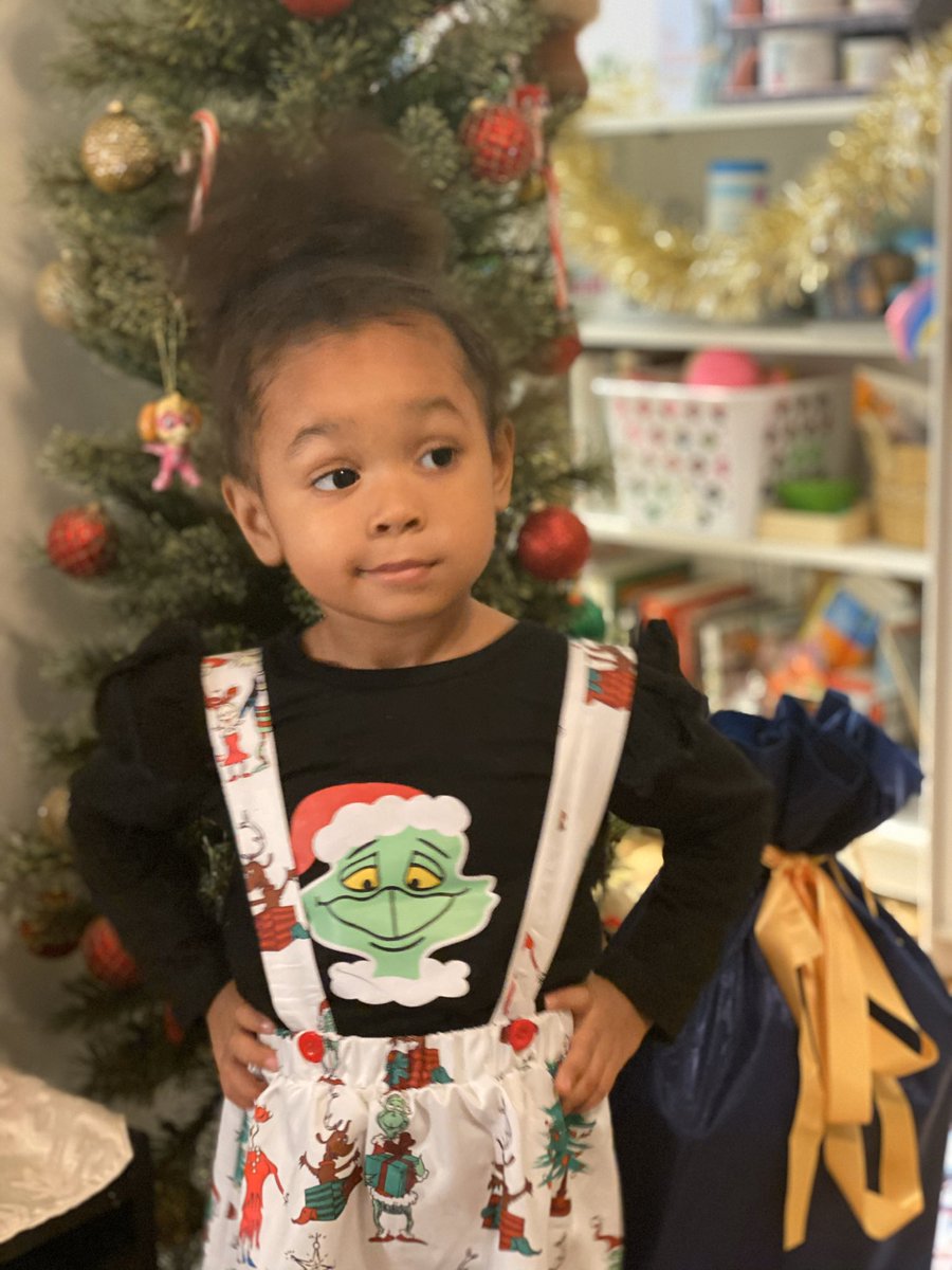 NnproftsNCoffee's tweet photo. Happy Holidays!! Zoe loved meeting Santa... and there was no shame in her gift requests LOL #holidays #backtotarget #2019 #santa #mrclause #Macys #christmas #toddler #🎄 #kidmodel #shopping #Grinch #mrgrinch https://t.co/xUkBCDbT38