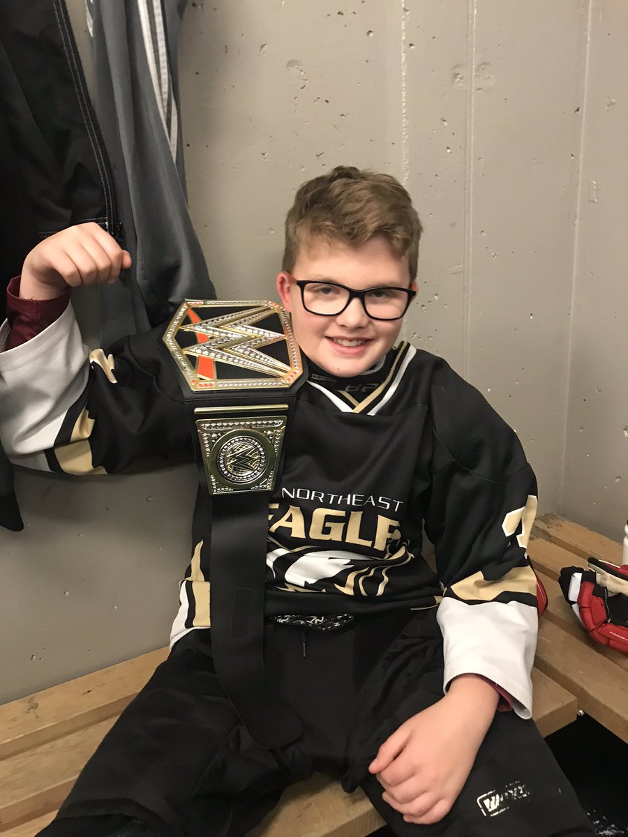 AtomdNe's tweet image. Bad team manager tweet!   Shout out to Clarke Day for being named the Ice Champ / Player of the Game for our last game (4-4 tie with Paradise D).  Clarke had some great back checking and worked hard every shift! @ne_eagles #workingalldaylong!
