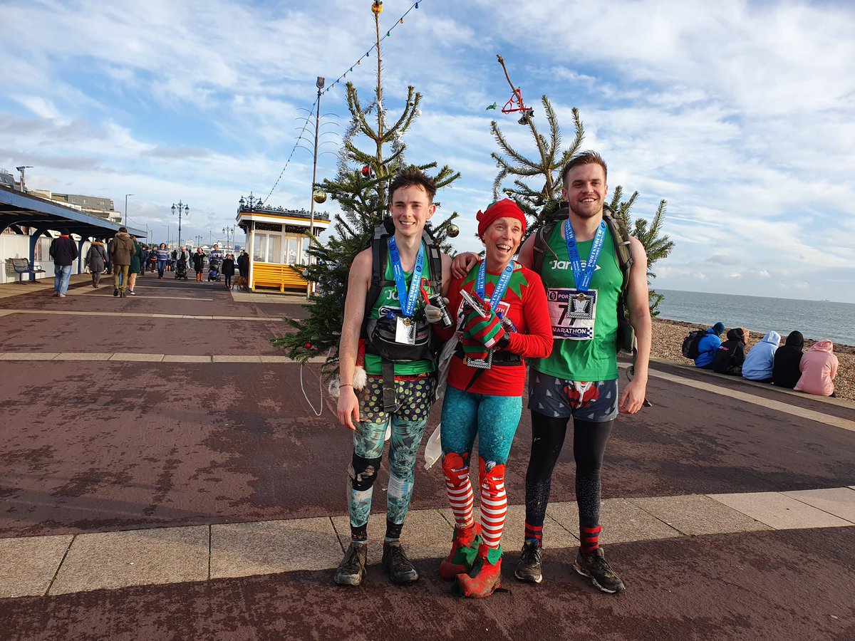 😂 😂 😂 Brilliant! I love it when runners dress up! fantastic event, as always <a href="/runpompey/">Believe and Achieve Events Ltd</a>!
all race times are live here: bit.ly/2rkgta7

#Portsmouth #firstultramarathon #HalfMarathon #marathon #runners #xmas