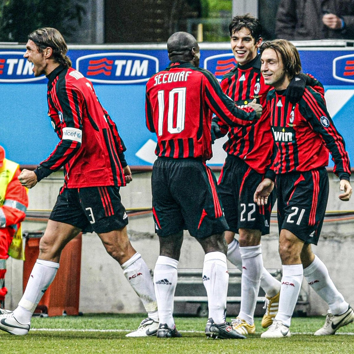 Espn Fc On Twitter 2009 Ac Milan Have Maldini Kaka Seedorf And Pirlo 2019 Ac Milan Lose 5 0 To Atalanta And Sit 10th In Serie A