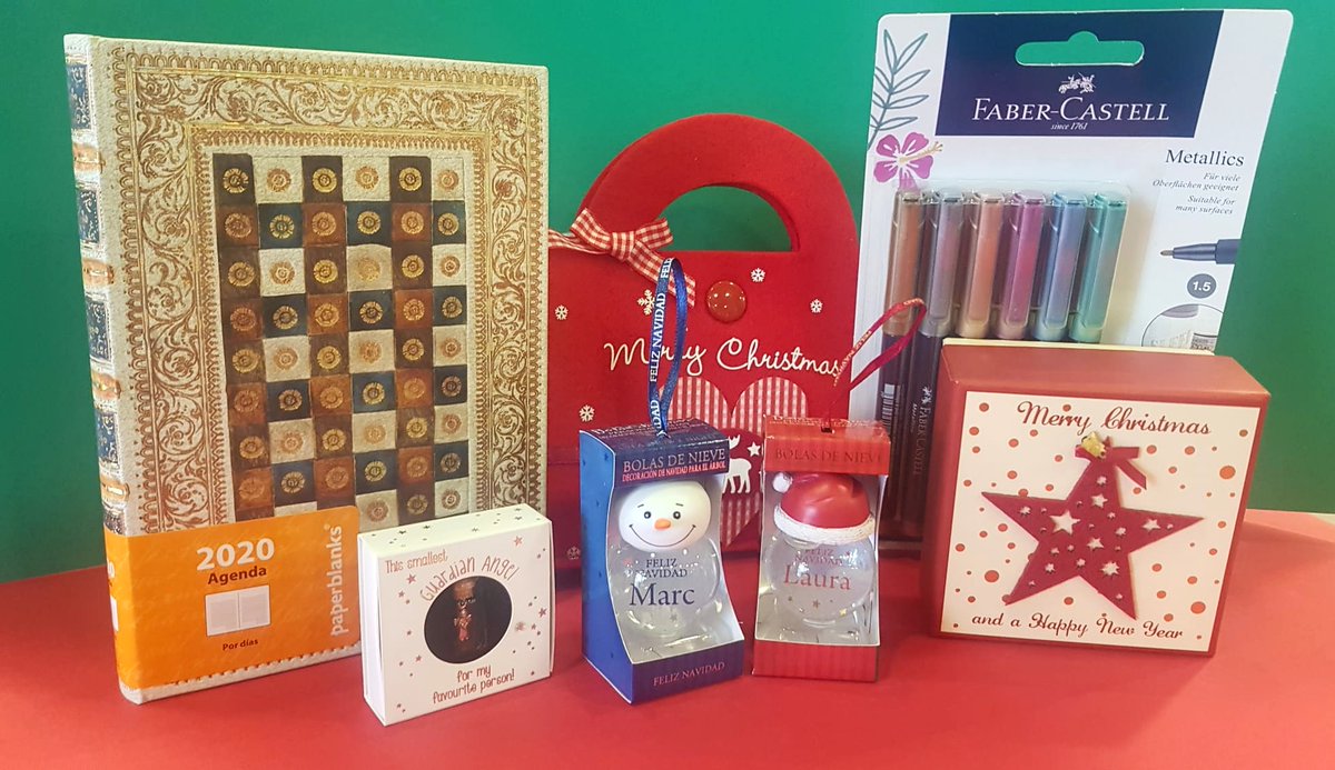🎁🎁¿Todavía no tienes tus regalos de Navidad? 
Recuerda que hoy Santos Ochoa Cartagena abre esta tarde de 17:30 a 20:30 
¿Te vienes a ver todas las cosas bonitas que te esperan?
