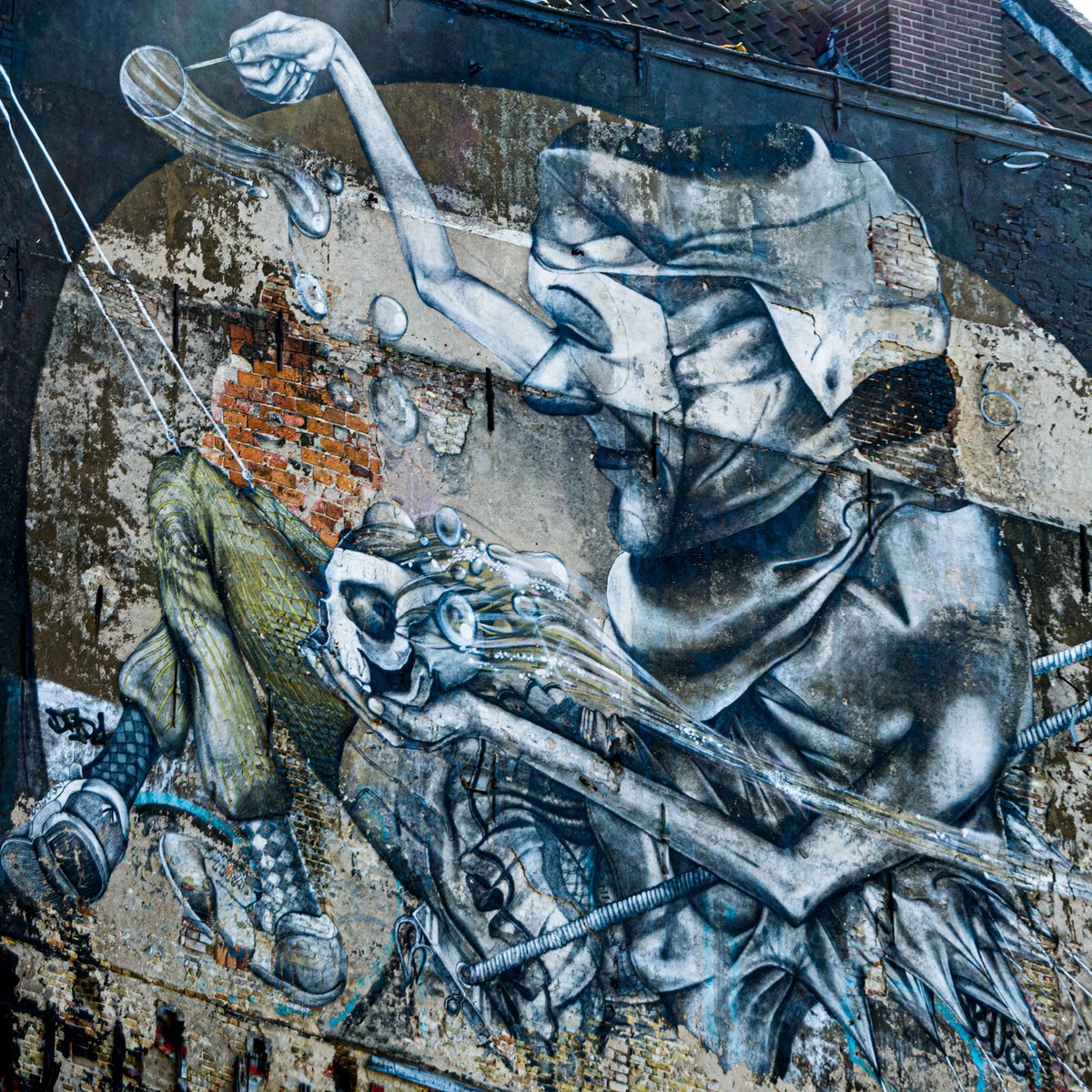 #dopeart in #amsterdam #murals #arts #wallmural #artwork #streetartist #streetartwork #urbanwalls #streetart #colors #travel #artederue #painting #arturbain #graffiti #mural #urbanart #sprayart #artist #art #graffitiart #contemporaryart #wallart #wallmural #streetartlovers  #arts