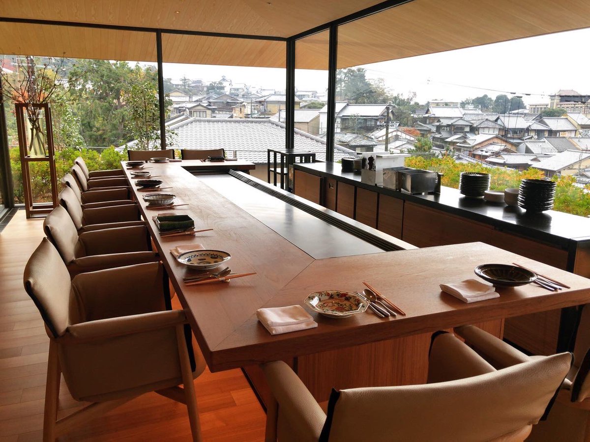 真野知子 No Twitter パークハイアット京都のシグネチャーレストラン 八坂 オープンキッチンスタイルの鉄板焼き メニューは四季折々の旬の食材を用いたシェフのお任せコースのみ 記念日ディナーなど特別な日のお祝いやメモリアルな体験型ギフトにも