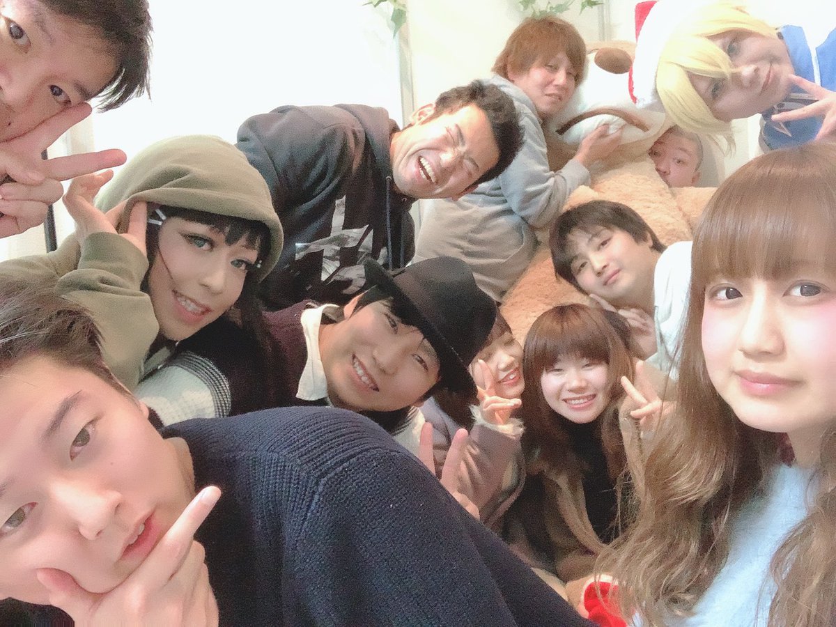 vv_928's tweet photo. (⊃.ω.⊂){MBからのクリパでしたー🤭楽しい時間はあっと言う間で現実に戻るのが辛い...😭皆ありがとー😇😇😇⤴️⤴️ #MB52 https://t.co/UzwToyLwOf