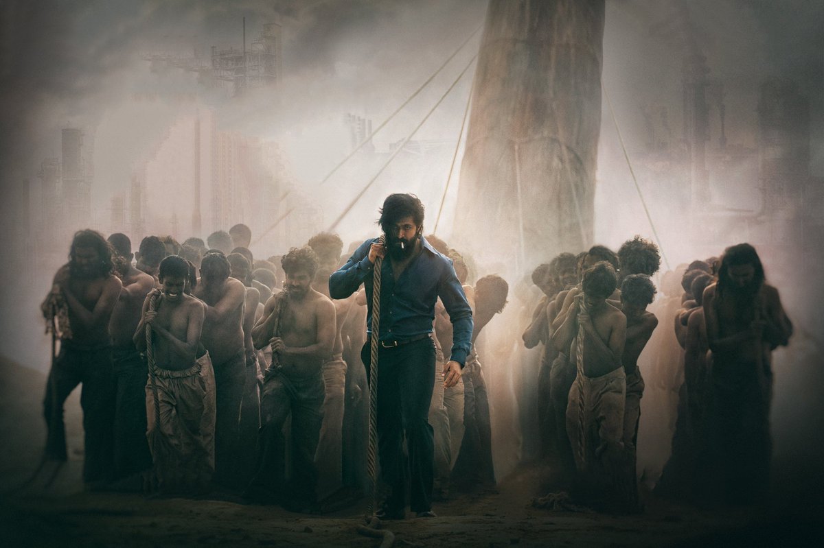 YashTeluguFc's tweet image. Boss 🔥🔥 🔥🔥 🔥🔥 🔥

@TheNameIsYash 

#KGFChapter2
#KGFChapter2FirstLook