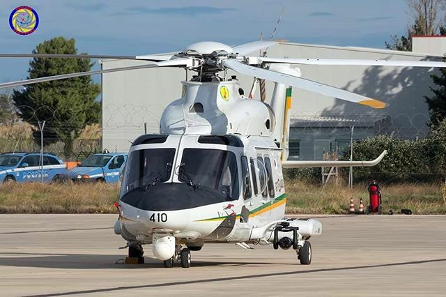 PescaraSpotters's tweet photo. VOLPE140 is the new AW139 of local Guardia di Finanza aerial section
#agustawestland #aw139 #guardiadifinanza #sezioneaerea #pescara #abruzzoairport #pescaraairport #pescaraspotters #avgeek #aviation #helicopter #heli #psr #libp #training #spotters #pla… https://t.co/6Tzs05jhOv https://t.co/40CFgpQ3os