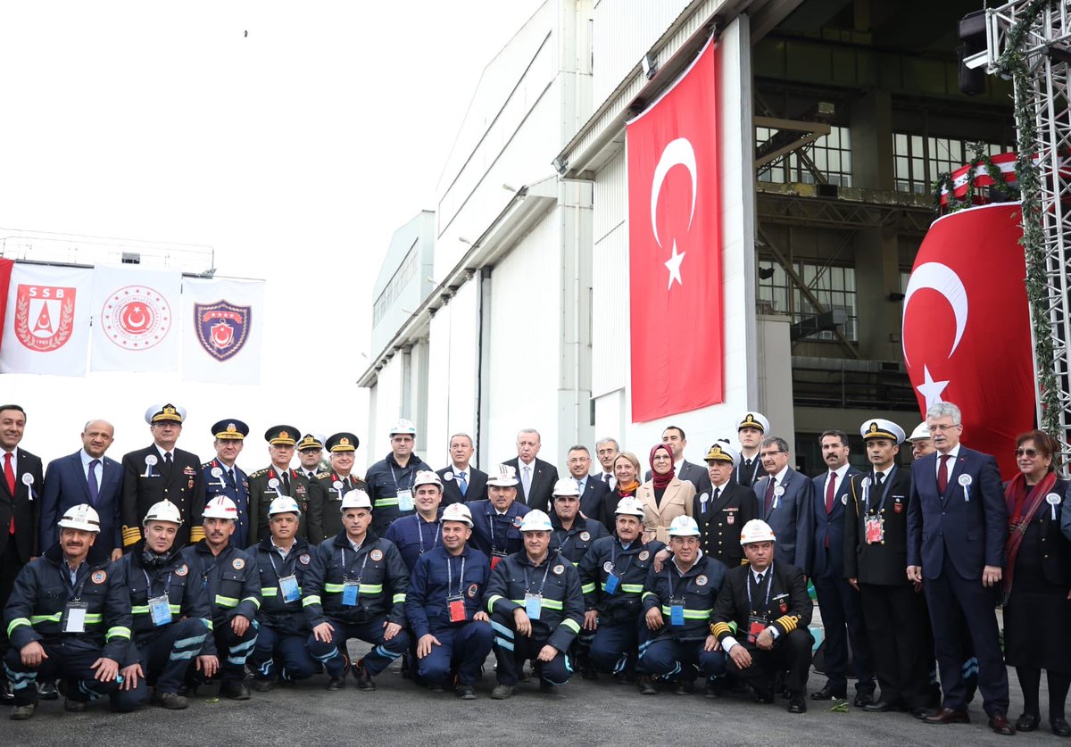 Cumhurbaşkanımız Sn. <a href="/RTErdogan/">Recep Tayyip Erdoğan</a>’ın katılımlarıyla gerçekleşen, Yeni Tip Denizaltı Projesi Pirireis’in Havuza Çekme ve Seydialireis’in İlk Kaynak Töreni’ne katıldık. Ülkemize, milletimize ve Deniz Kuvvetlerimize hayırlı olmasını diliyorum.