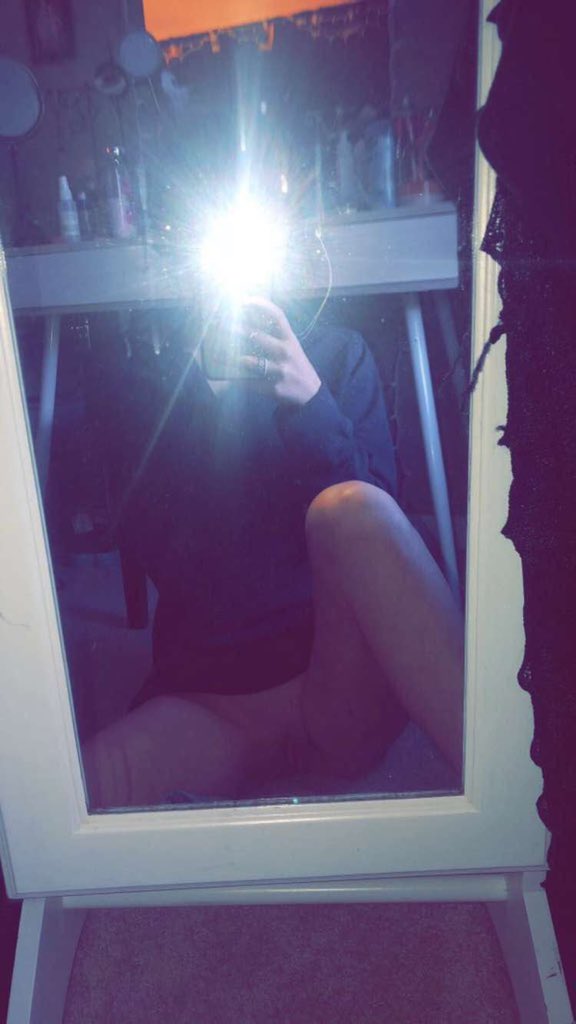 alexrainnn1's tweet photo. Rt and dm for a free nude 💜💜
Findom femdomme dickrating cashpigs humanatm https://t.co/2EsuB4e5gz