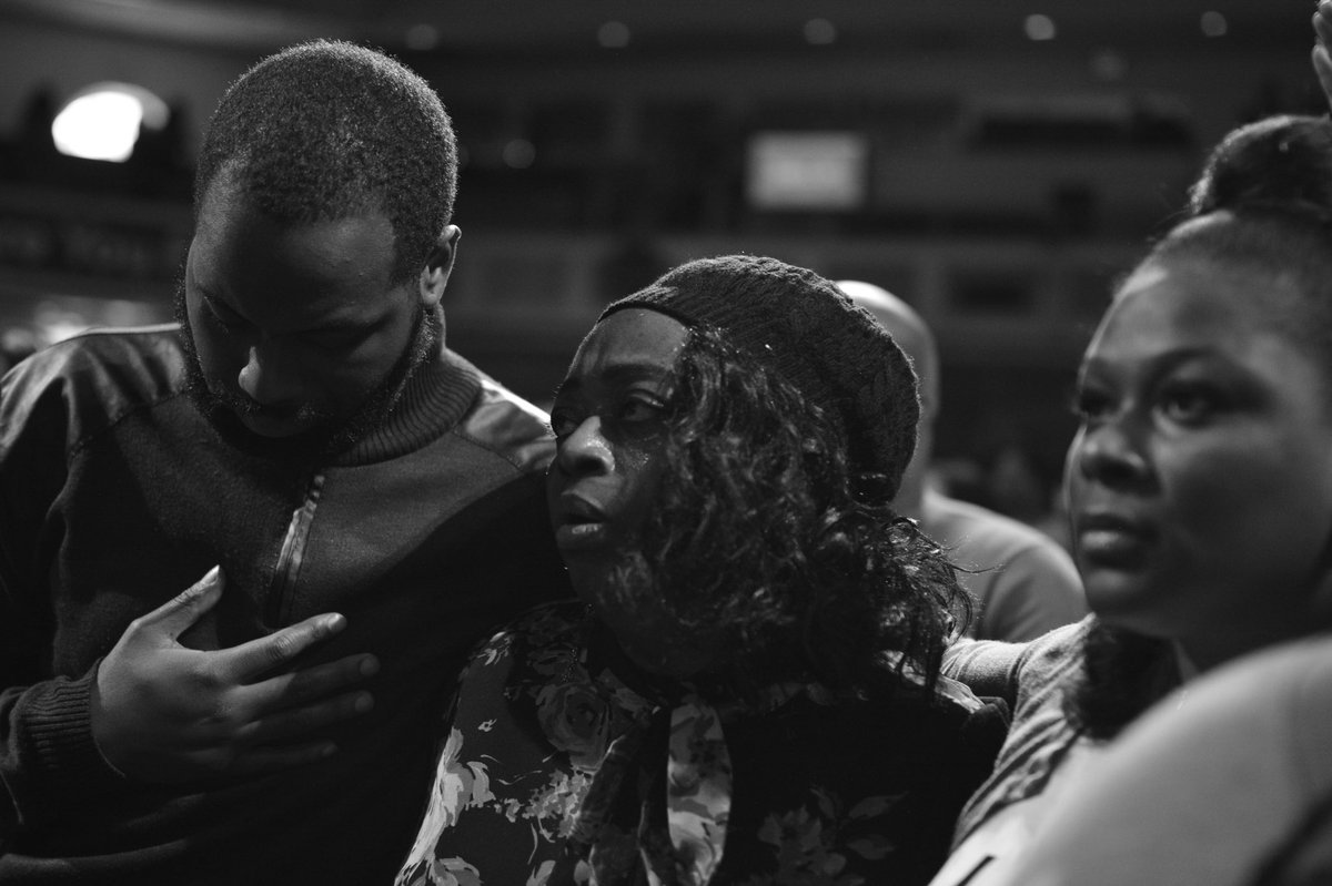dReamcenteratl's tweet photo. GOD is about to #DoSomething during our WORSHIP EXPERIENCE on TODAY. Pick a service time —-> 10:15A or 12N, and JOIN US. Don’t 👏🏾 Miss 👏🏾 The 👏🏾 Move 👏🏾 #dReamcenteratl #sameGRACE #atlantachurch #sundaymorning #churchfamily #praise #worship #word #thisisthemove https://t.co/Vv4poUsw89